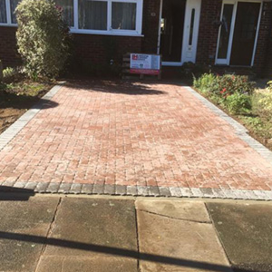 A picture of resin bound driveway - 2